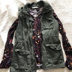 2 piece set, army jacket and floral long sleeve.